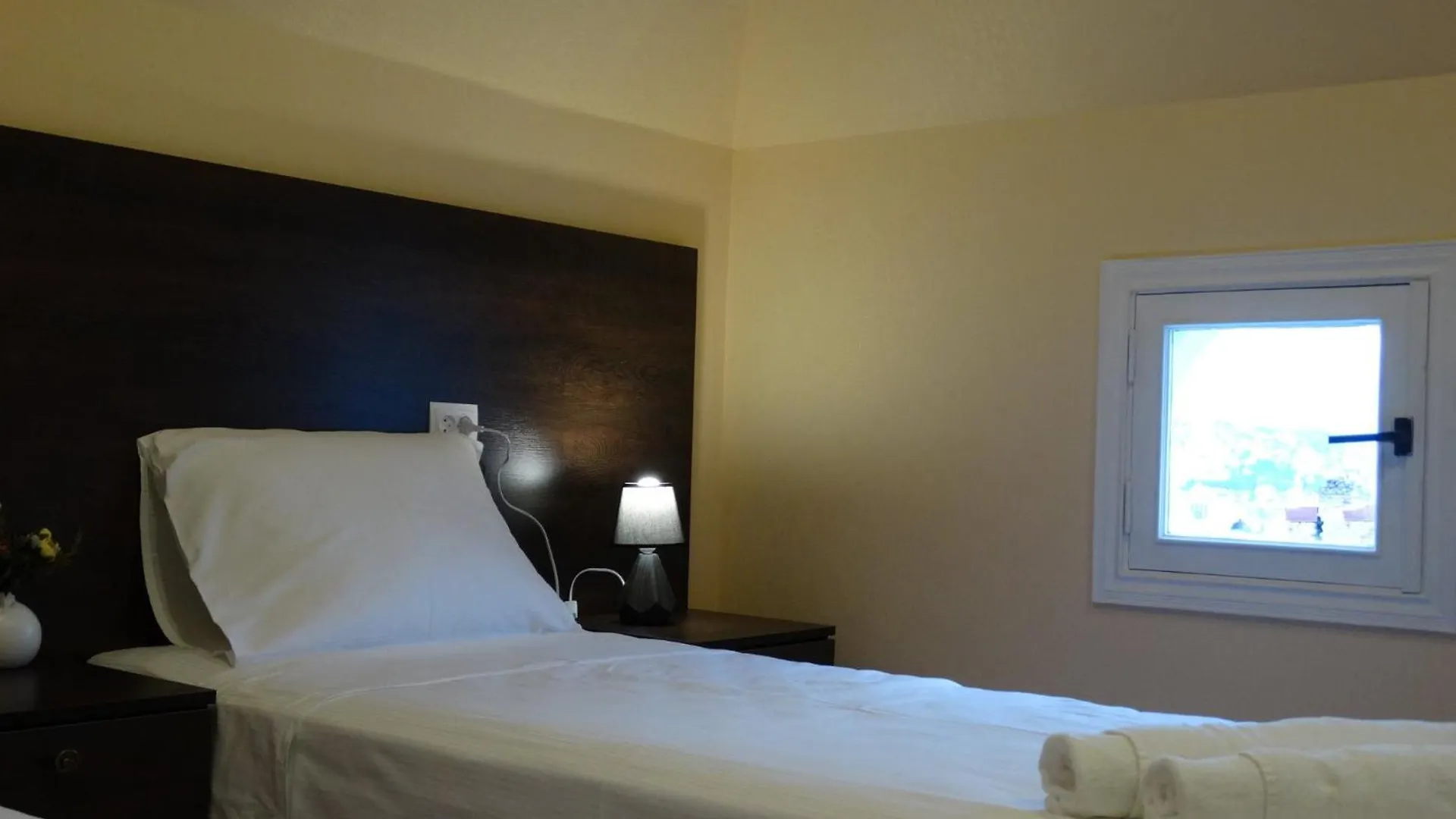 Iveria Hugo Hotels Tbilisi 3*,
